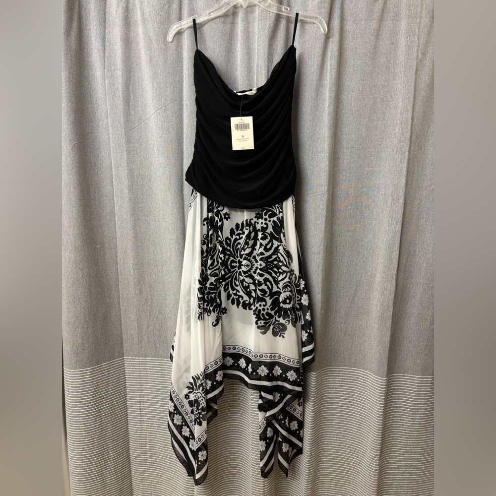 NWT Black and White Strapless with Handkerchief Hem Boston Proper Size M